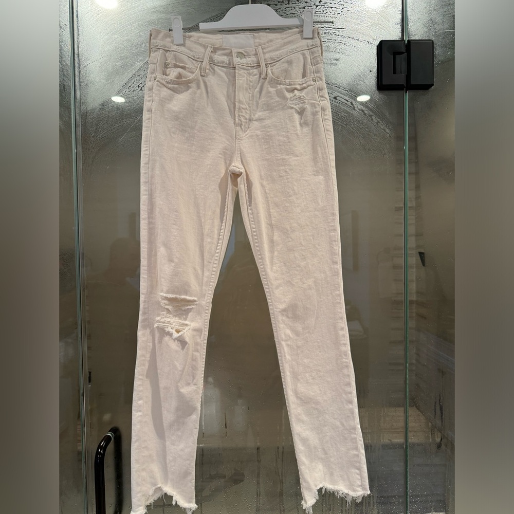 Mother jeans The Flirt Chew White Distressed Jeans